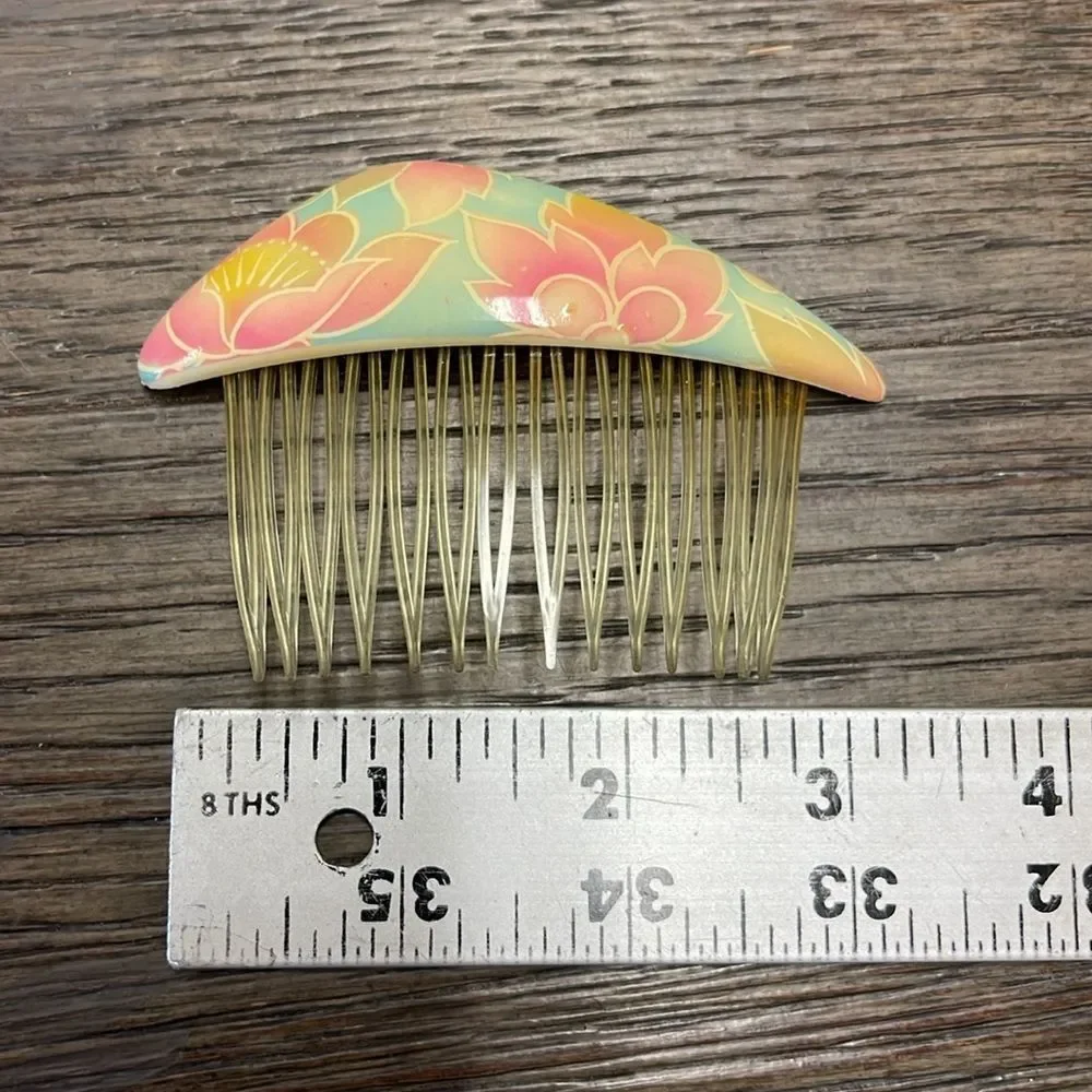 Vintage HAIRCRAFT Comb and Barrettes - Hair Clips NWT Hawaiian Print Design